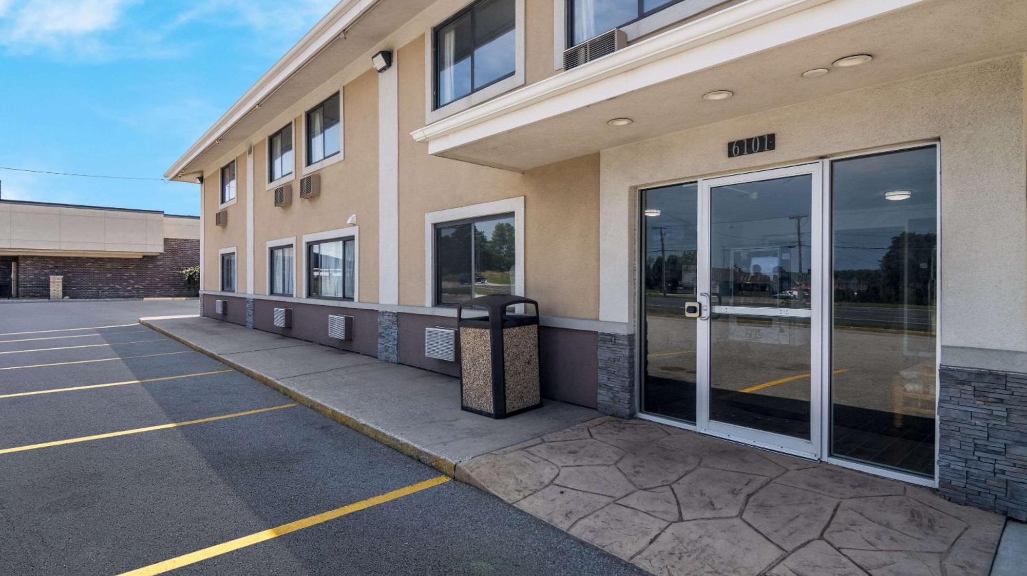 Econo Lodge Portage Eksteriør bilde